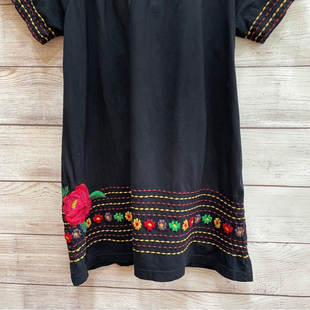 JOHNNY WAS ADELINE EMBROIDERED BABY DOLL TOP IN BLACK‎ - Picture 9 of 10